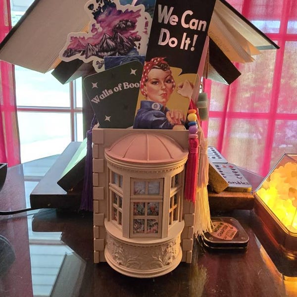 Oriel Window Bookmark Holder - Bookshelf Library Accessory and Decor ...