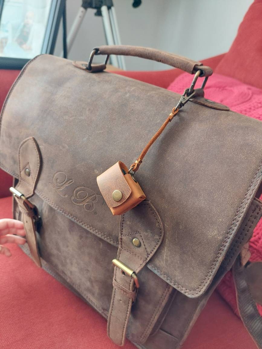 Leather SD Card Holder, Leather Gift, 3D Modelling, Leathercraft, camera, bag, Fujifilm, Sony, Nikon, Canon,