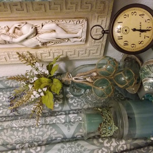 Jenevieve added a photo of their purchase
