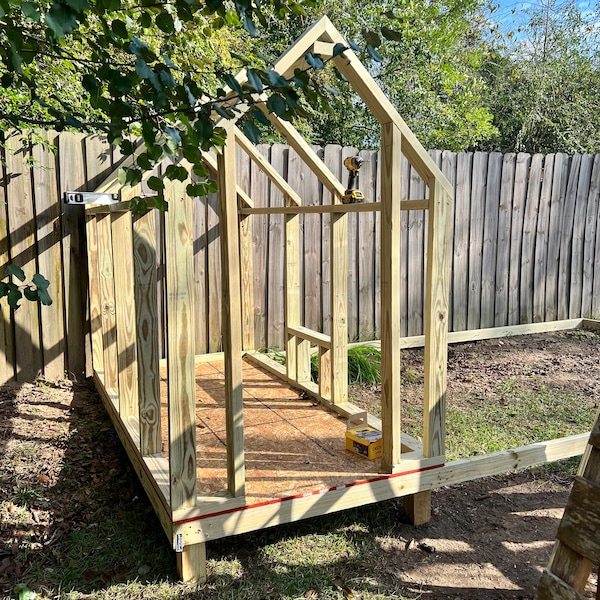 Chicken Coop Building Plans – Walk in DIY Coop & Run for 10-12 Chickens ...