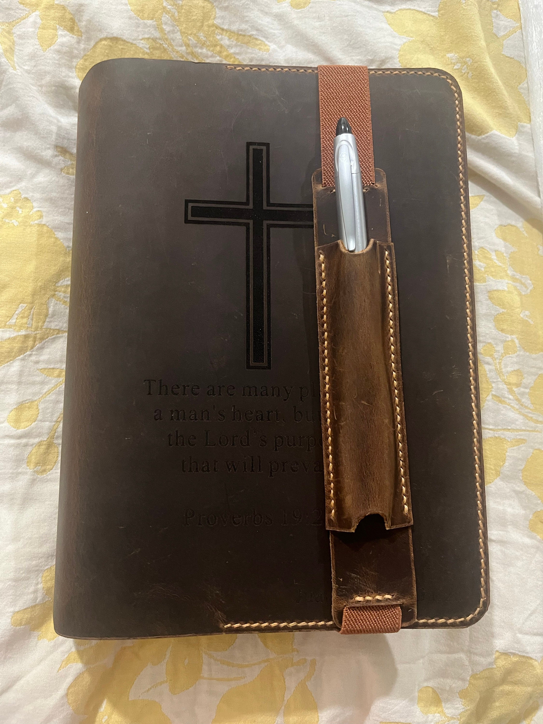 Personalized Leather cover for bible KJV , Custom leather holy bible book case cover christian gifts for men women Z04-LBBC05S