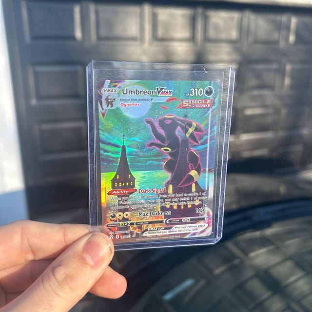 PSA 10 Pokemon TCG Umbreon Vmax 215/203 Full Alt Art