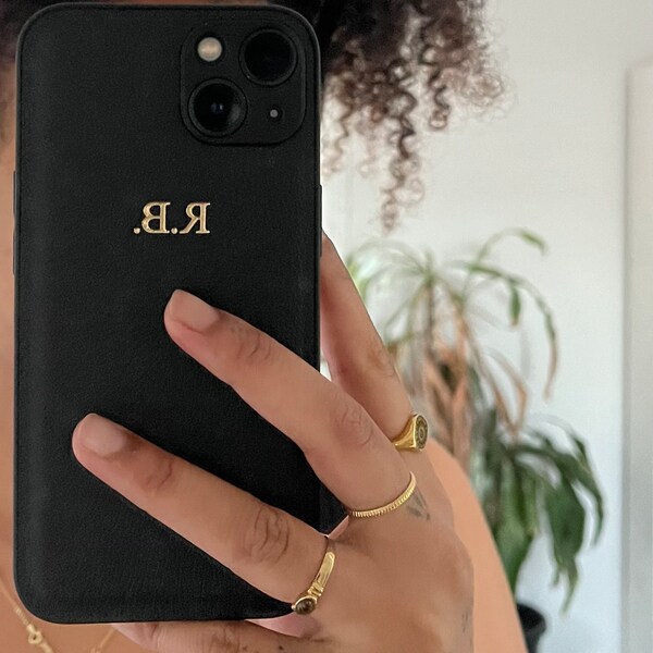 Personalised Custom Name Silicone Phone Case For IPhone 14/13/12/11/XR/XS – Floral Cute Gift For Her – Soft Magnetic Wireless Charging Compatible