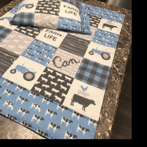 Lesli added a photo of their purchase