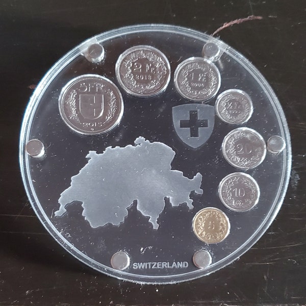 Présentoir à Pièces De Monnaie En Acrylique 13 Trous - Vitrine Collection Avec Support Triangle, Boîte Cadre Clair Pour Monnaies Anciennes