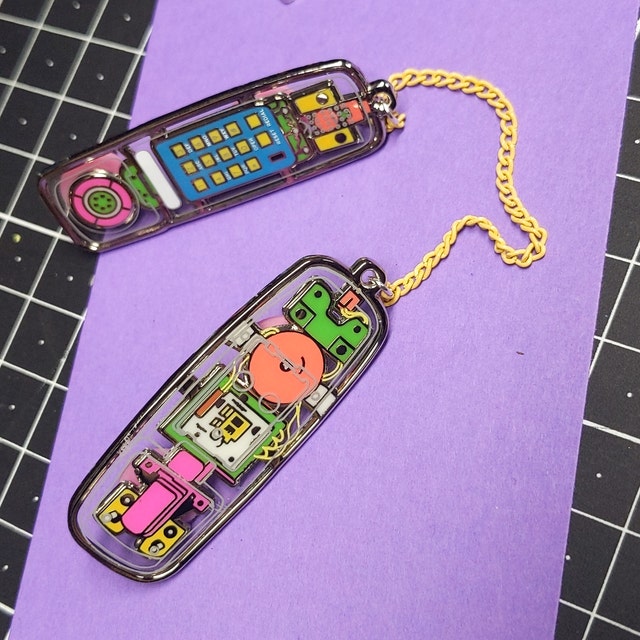 Heremeow 90s Clear Neon Phone Deluxe Enamel Pin V2.0 - 90s Nostalgia - Nineties Lapel Pin Badge