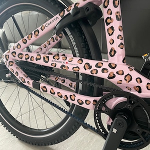 Melina added a photo of their purchase