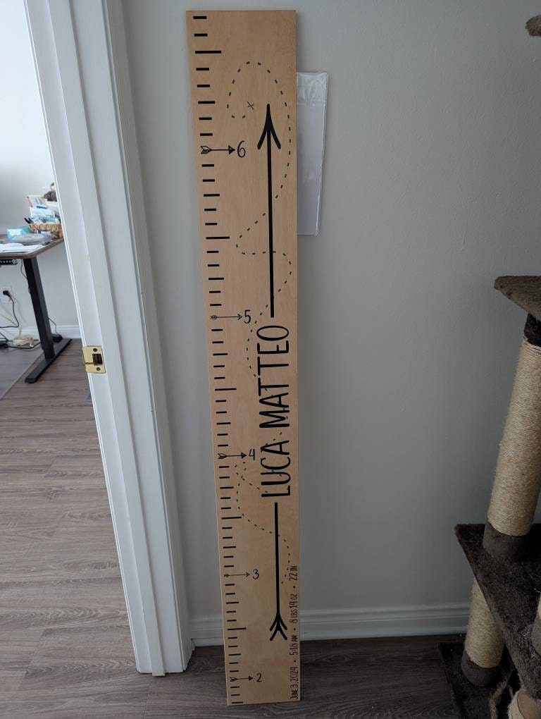 Custom Wooden Growth Chart for Kids - Personalized Height Measuring Stick with Family Name (GC-CST)