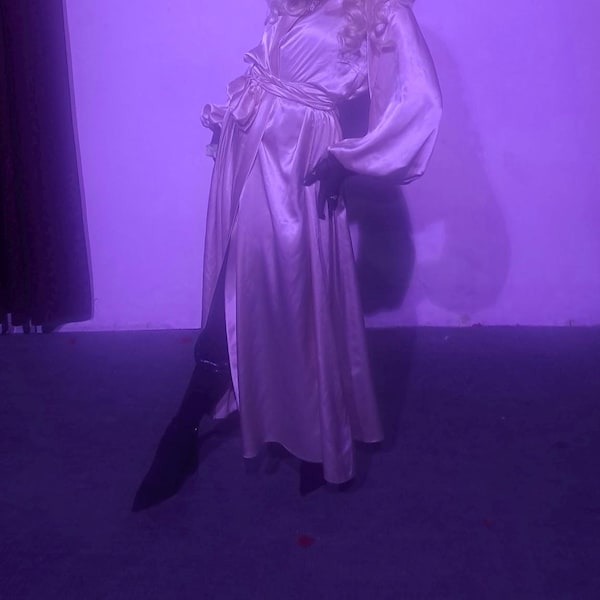 FEATHER DETAILED SATIN BRIDE KIMONO