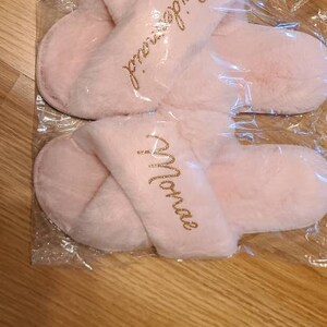 bridesmaid gift slippers