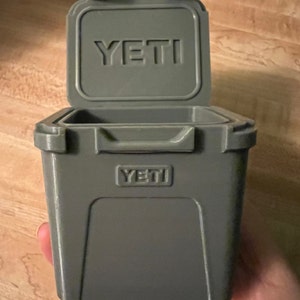 1:6 Scale Miniature Yeti Cooler Roadie 3D Printed 