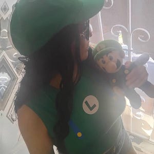 Araceli added a photo of their purchase