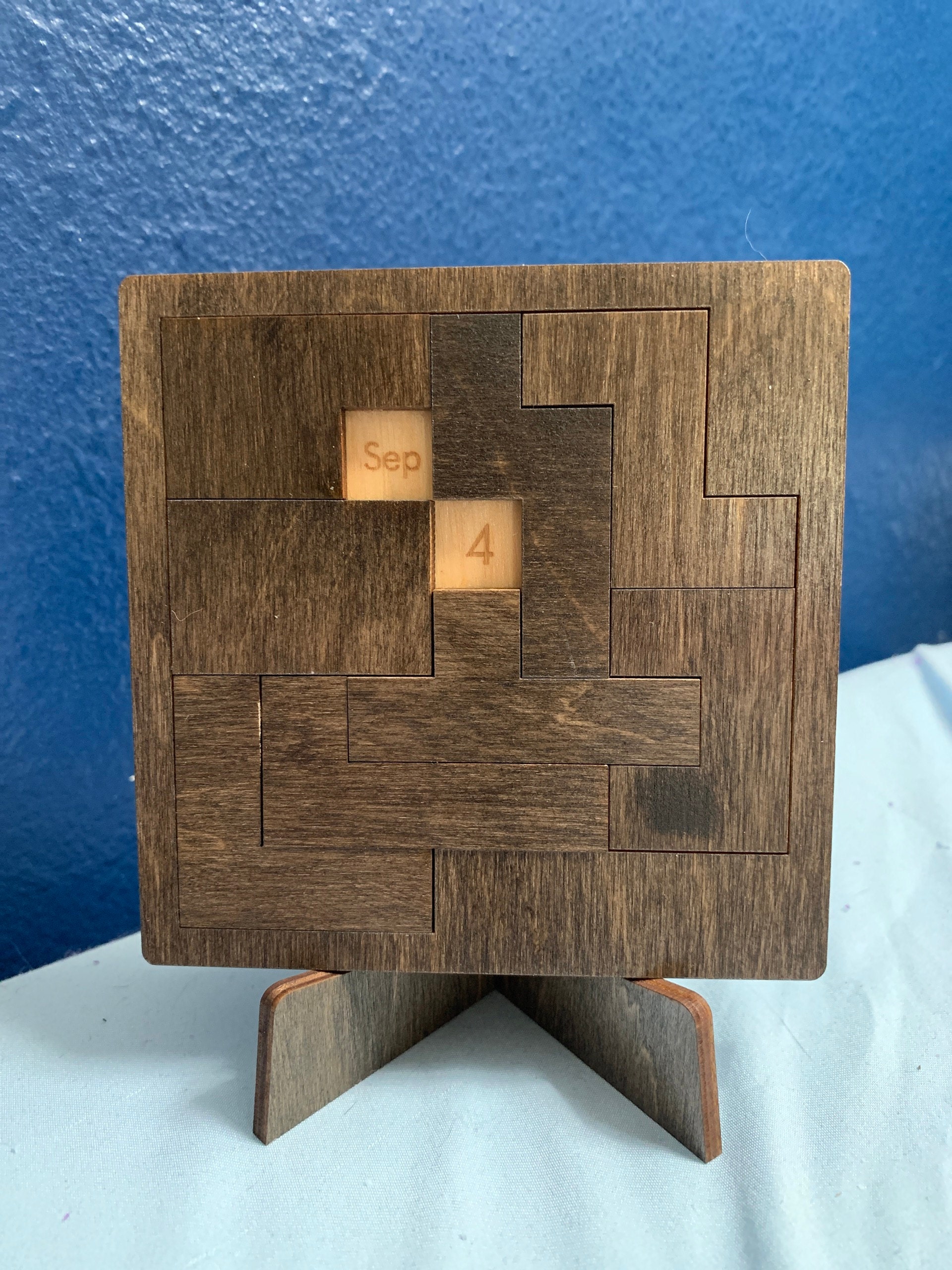 Daily Calendar Puzzle for Coffee Tables, Family Rooms, Gift for him, gift for her, Students, Office Toy, Game Room