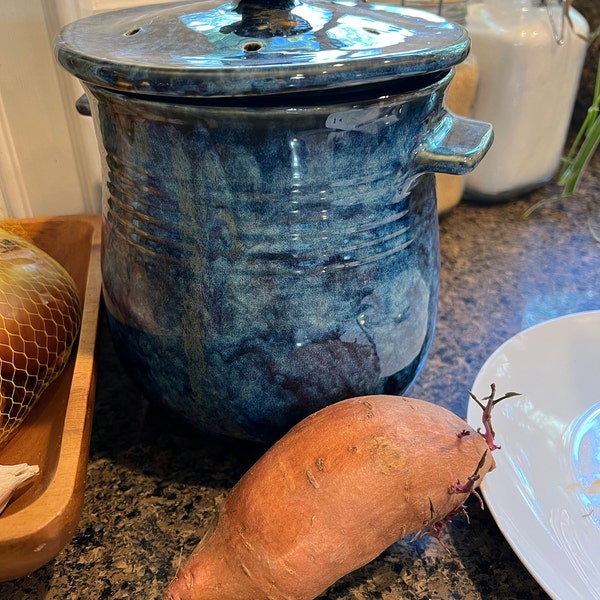 Pottery Compost Pot / Compost Bin / Composting / Pottery Jar /pottery ...