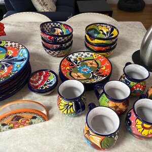 27ピース メキシカン タラベラ ディナーウェアセット：花柄の皿、6人