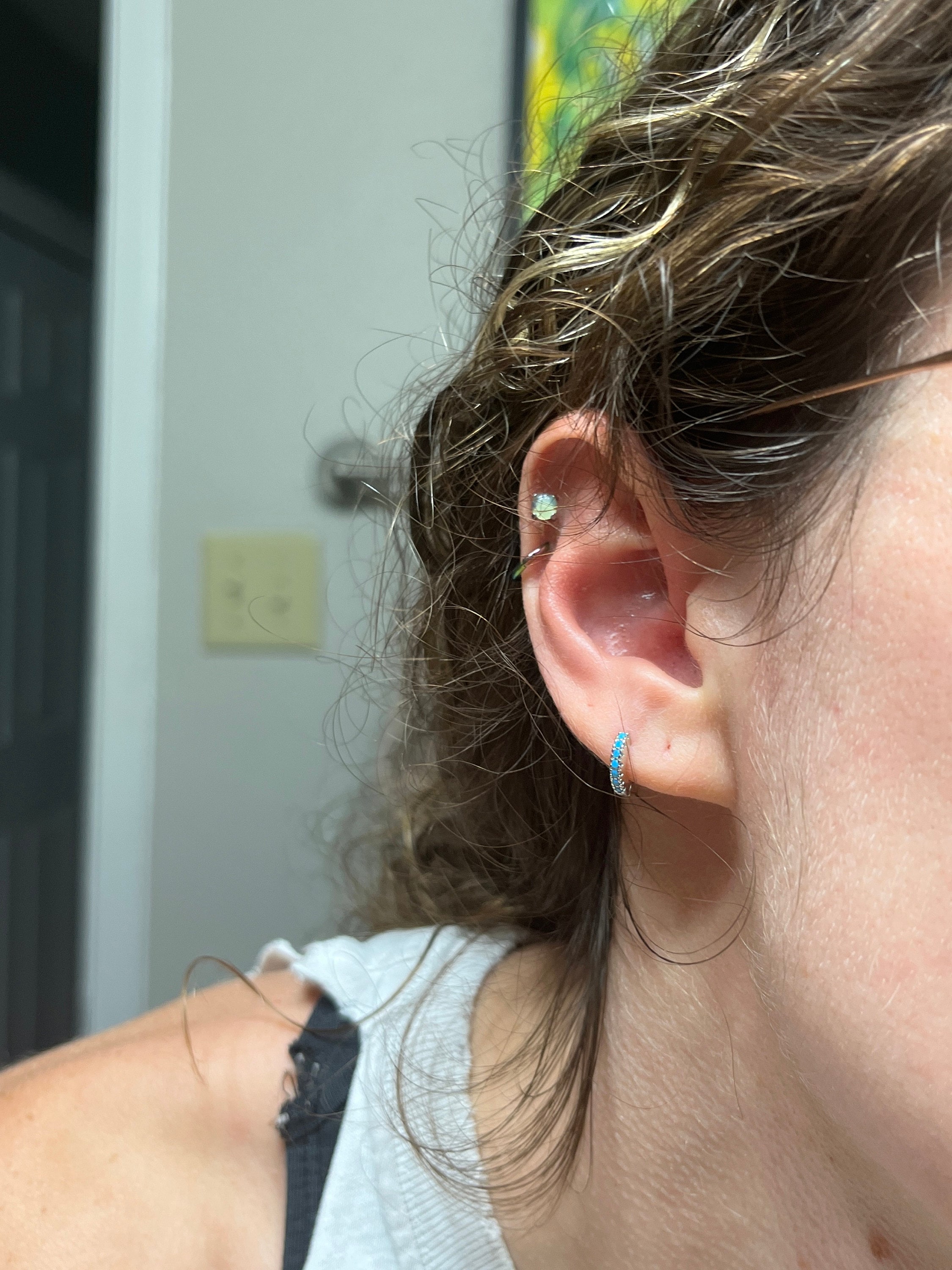 Turquoise Huggie Earrings • Small Hoop Earrings • Perfect Boho Gemstone Earrings • Summer Earrings • Birthday Gift for Her • ER144