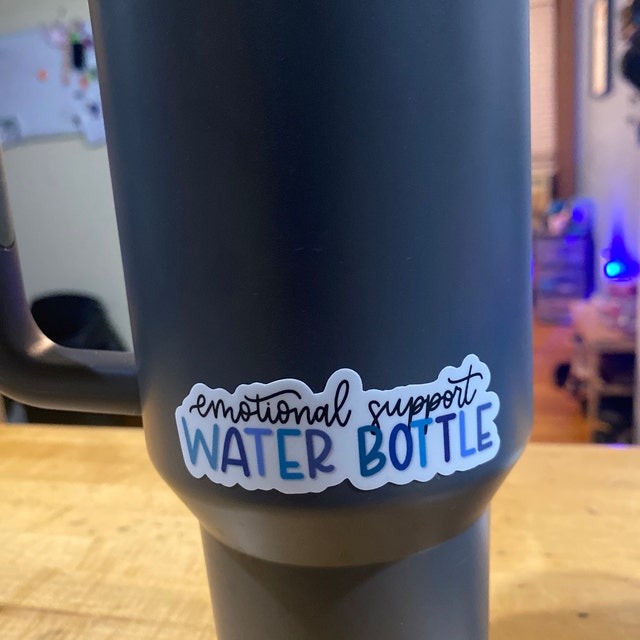 Emotional support water bottles are here to stay. 💚 Ask me how
