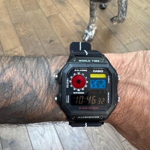 カスタムブラックカシオAE-1200ウォッチ：偏光LCD、ハイドロモッド