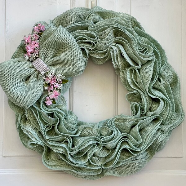 Scalloped Ruffle Burlap Wreath Tutorial; How to Make A "one of A Kind ...