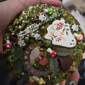 Elle added a photo of their purchase