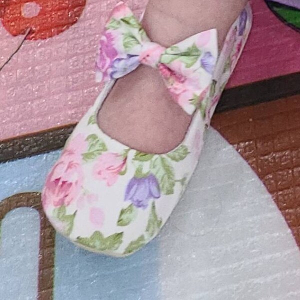 White Floral Baby Girl Shoes, Pink Baby Shoes, Baby Bow Shoes, Flower ...