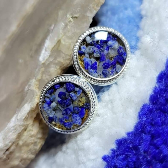 ラピスラズリの粉末（砕いたもの）：樹脂工芸、指輪・木象嵌 - Etsy 日本