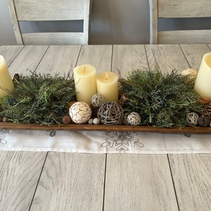 Amelia Small Pedestal Plate (Cream and White) main image 1