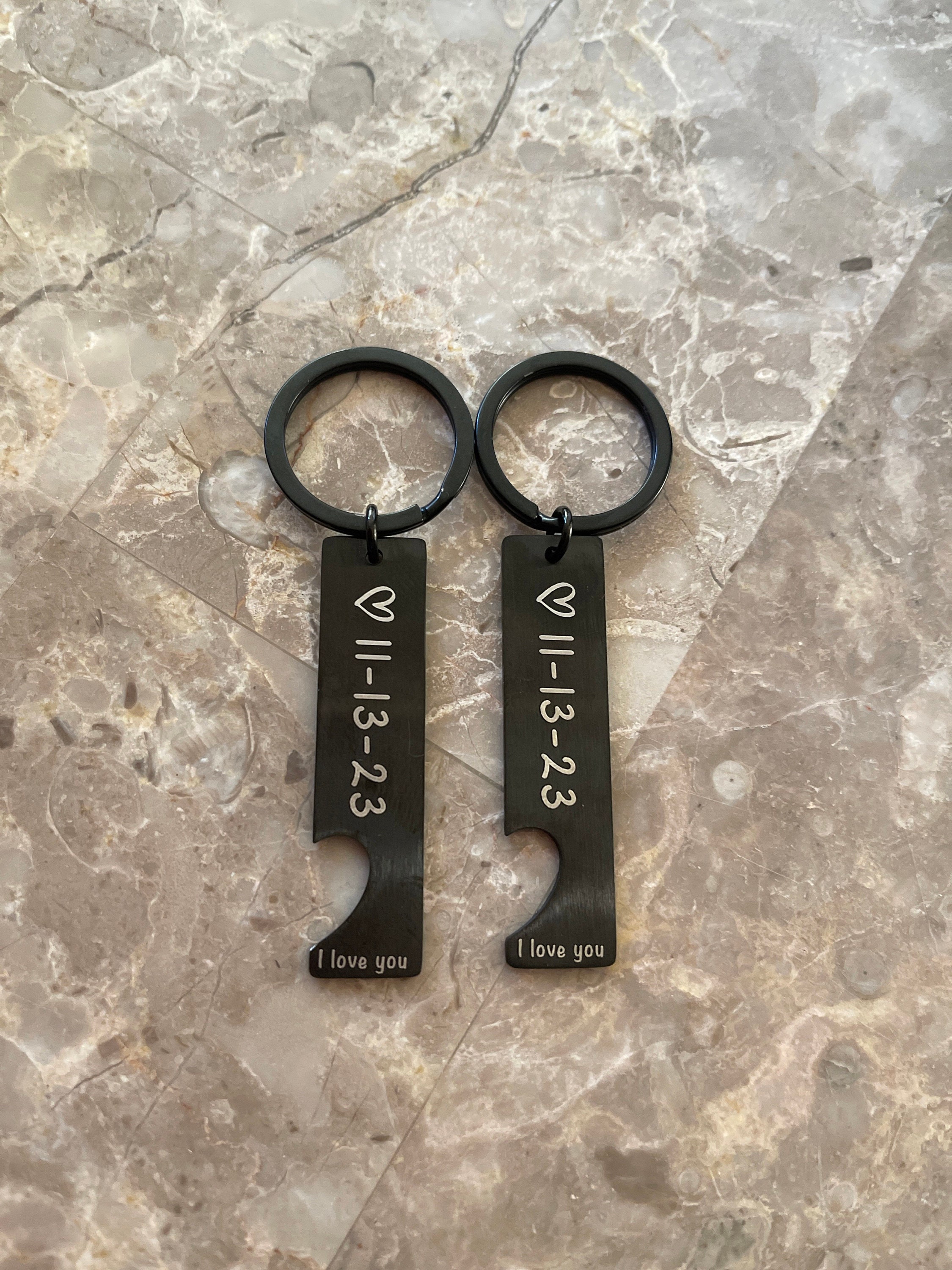 Benutzerdefinierte Paar Keychain Personalisierte Geschenk Für Freund Freundin Passenden Schlüsselanhänger Jahrestag Geschenke für Freund Valentinstag Geschenke