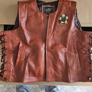Llevrynn added a photo of their purchase