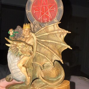 アスタロト像：木彫りの悪魔、オカルト祭壇の装飾 - Etsy 日本