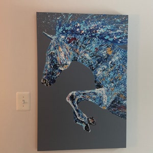 青い馬のキャンバス壁アート、抽象的な馬の絵画、モダンな乗馬装飾