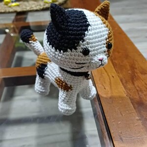 リアルな三毛猫の編み図 | 立ち姿と座り姿の2種類のあみぐるみ | 詳細