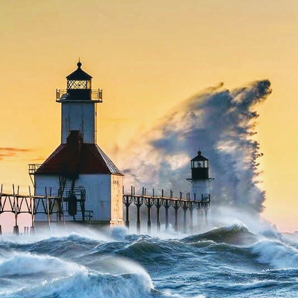 Lake Michigan Lighthouse Waves Photo, Tiscornia Beach, St. Joseph ...