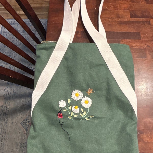 Retro Embroidered Zipper Tote Bag