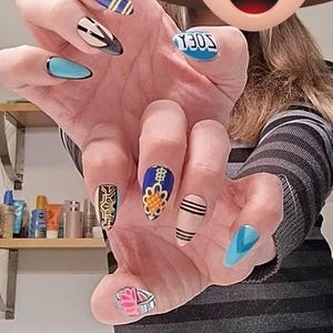 Zoey From Kpop Demon Hunters Movie Inspired Press on Nails - Etsy