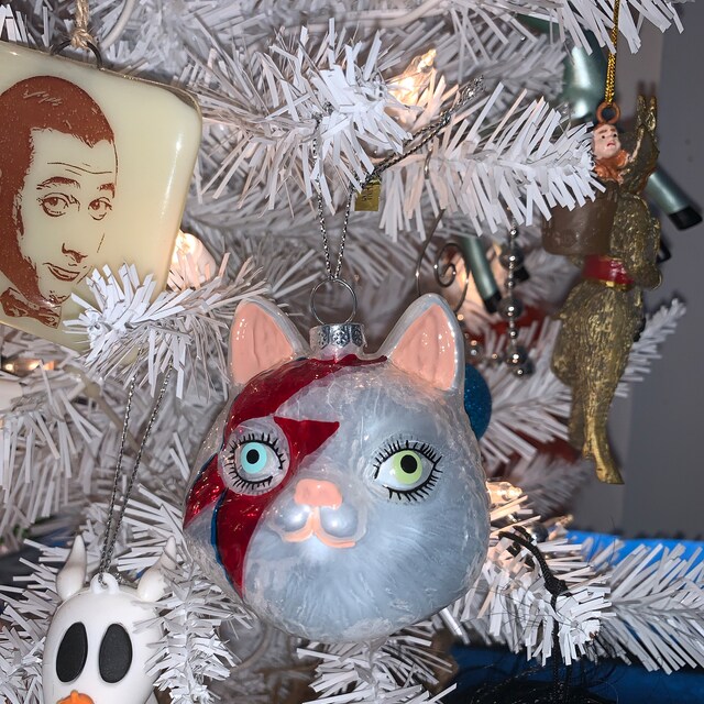 Meowie Bowie Ziggy Stardust Glass Cat Ornament - Etsy UK