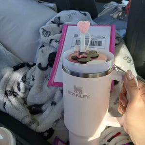 AnnaVictoria added a photo of their purchase