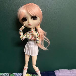 Salla added a photo of their purchase
