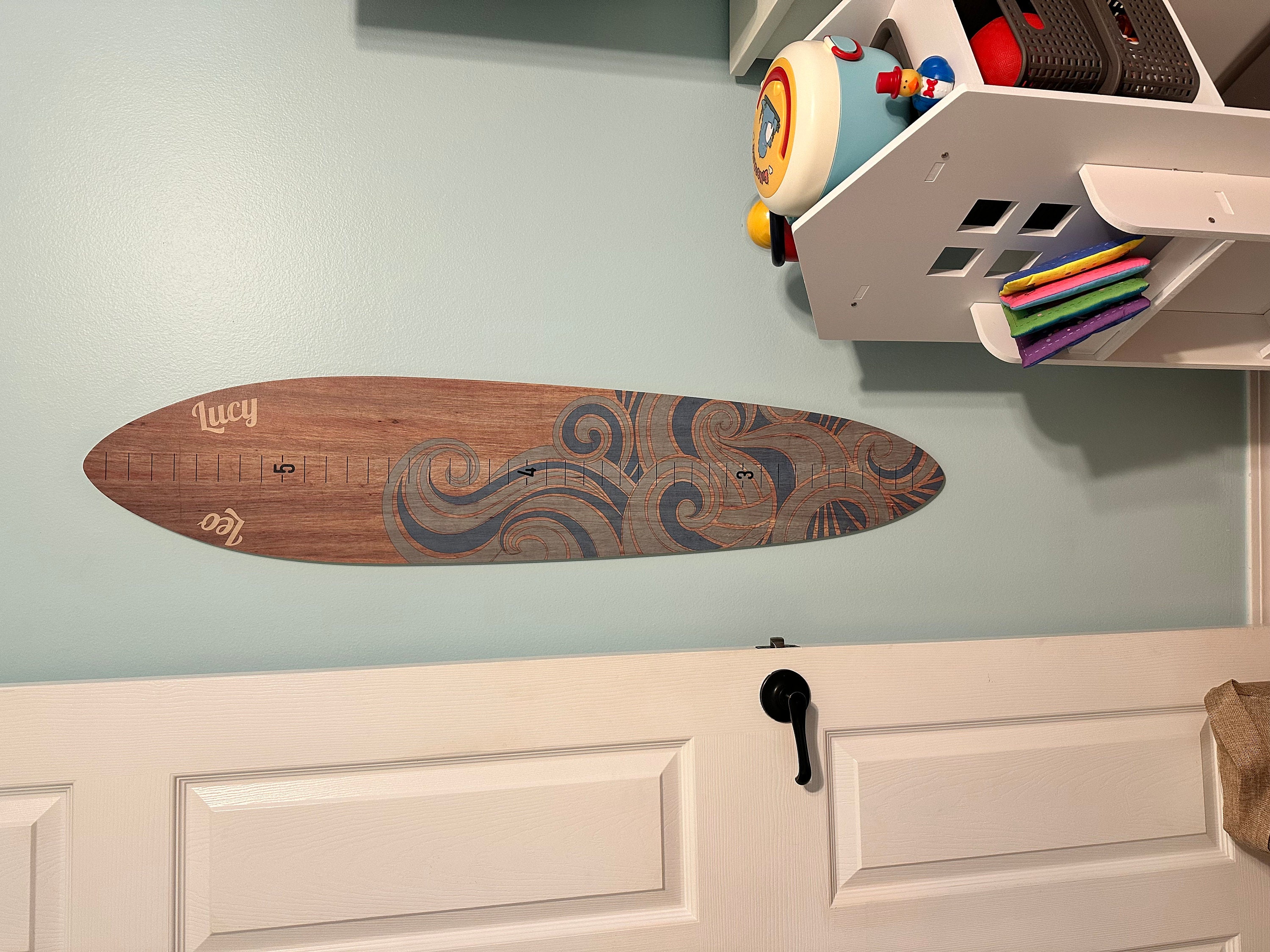 Surfbrett-Wachstumskarte, Holz-Höhentafel, Ozean-Dekor, Kinderzimmer-Dekor, Küsten-Kinderzimmer-Dekor, Surfbrett-Wandkunst, Strand-Themen, Junge, Mädchen, Lineal