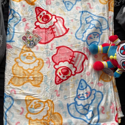 Clown Pattern Print Hooded Blanket main image 1