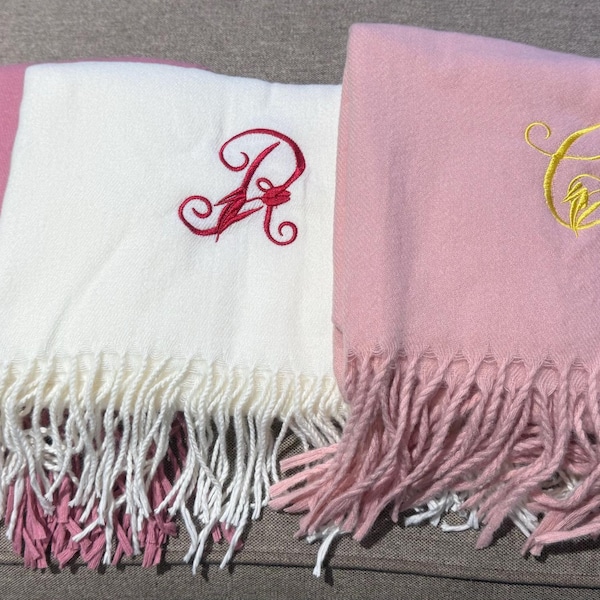 Écharpe D'Hiver Personnalisée Broderie Fleur De Naissance Et Nom - Douce Et Chaude, 8 Couleurs