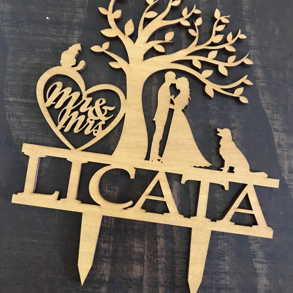 Couple on the Bench Cake Topper, Tree Wedding Cake Topper, Personalized ...