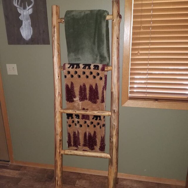 Log Quilt Ladder Rack Quilt Display Rustic Quilt Rack Etsy