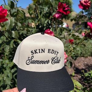 Kaitlyn added a photo of their purchase