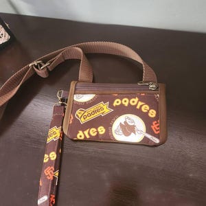 San Diego Padres Cooperstown Cellphone Crossbody Bag With Wrist