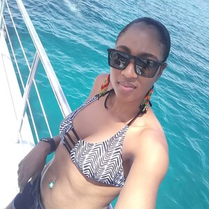 Bevony added a photo of their purchase