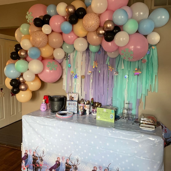 elsa-theme-plastic-tablecloth-fringe-backdrop-elsa-and-anna-let-it