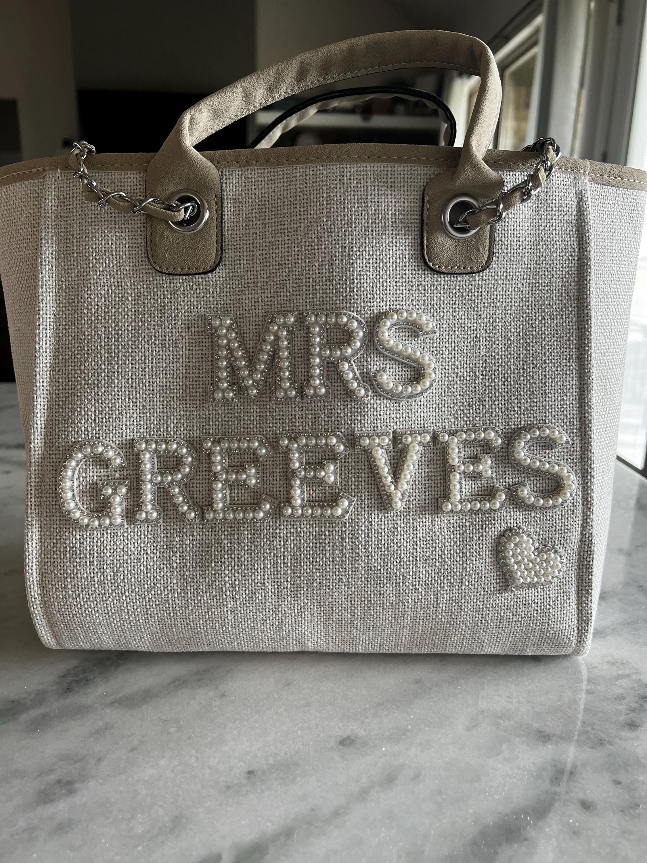Bride Tote bag, Bridal Gift, Bachelorette bags, Honeymoon beach bag, Mrs Custom Bag, Customized Bride Bags, Bachelorette totes- chain,pearls