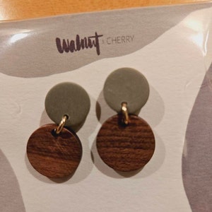 Sieglinde added a photo of their purchase