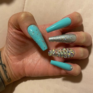 Brianna added a photo of their purchase